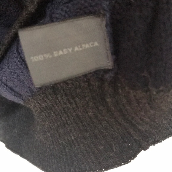 Alpaca Knit Crewneck Sweater - Picture 4 of 6